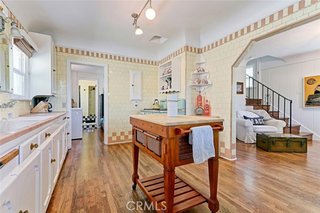 2722 Hermosa Avenue, Hermosa Beach, California 90254, 4 Bedrooms Bedrooms, ,2 BathroomsBathrooms,Residential,Sold,Hermosa,SB17280753