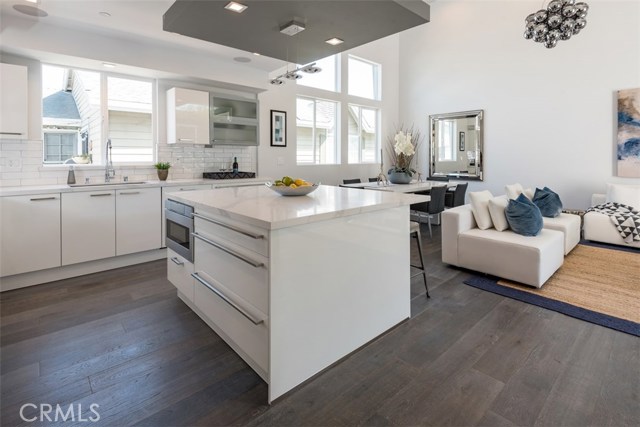 2415 Rockefeller Lane, Redondo Beach, California 90278, 4 Bedrooms Bedrooms, ,4 BathroomsBathrooms,Residential,Sold,Rockefeller,PV18200418