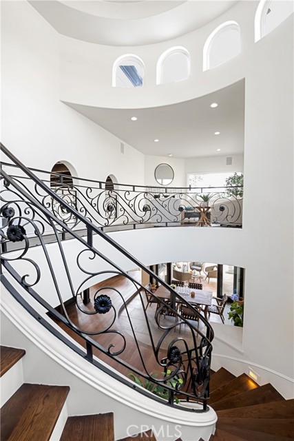 2322 Laurel Bluff Drive, Manhattan Beach, California 90266, 4 Bedrooms Bedrooms, ,3 BathroomsBathrooms,Residential,Sold,Laurel Bluff,SB21167191