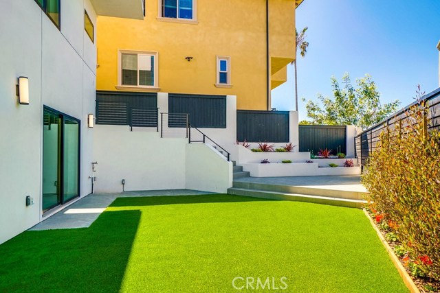 521 Helberta Avenue, Redondo Beach, California 90277, 4 Bedrooms Bedrooms, ,3 BathroomsBathrooms,Residential,Sold,Helberta,SB19088015