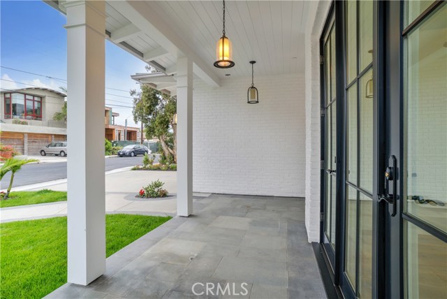 1747 Gates Avenue, Manhattan Beach, California 90266, 5 Bedrooms Bedrooms, ,5 BathroomsBathrooms,Residential,Sold,Gates,SB17072950