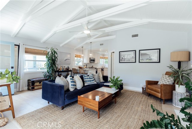 2801 Valley Drive, Manhattan Beach, California 90266, 2 Bedrooms Bedrooms, ,1 BathroomBathrooms,Residential,Sold,Valley,SB21130648