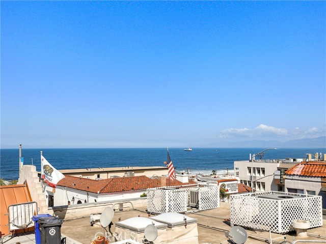 3605 Crest Drive, Manhattan Beach, California 90266, 2 Bedrooms Bedrooms, ,2 BathroomsBathrooms,Residential,Sold,Crest,PW20101894