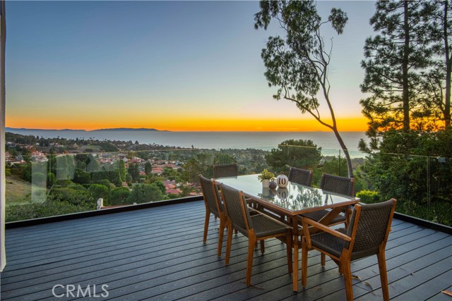 1356 Via Coronel, Palos Verdes Estates, California 90274, 5 Bedrooms Bedrooms, ,4 BathroomsBathrooms,Residential,Sold,Via Coronel,PV18289251