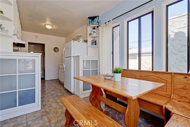 64 15th Court, Hermosa Beach, California 90254, ,Residential Income,Sold,15th,SB18093854