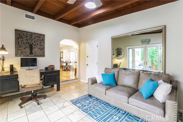2621 Voorhees Avenue, Redondo Beach, California 90278, 3 Bedrooms Bedrooms, ,2 BathroomsBathrooms,Residential,Sold,Voorhees,SB17083243