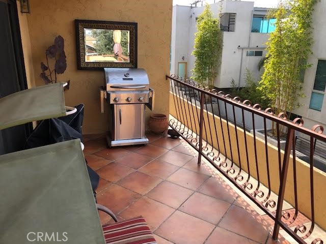 831 6th Street, Hermosa Beach, California 90254, 2 Bedrooms Bedrooms, ,1 BathroomBathrooms,Residential,Sold,6th,OC20129630
