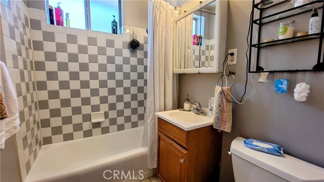 528 Lucia Avenue, Redondo Beach, California 90277, 5 Bedrooms Bedrooms, ,2 BathroomsBathrooms,Residential,Sold,Lucia,SB21146156