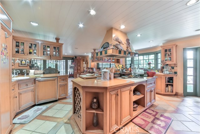 15 Branding Iron Lane, Rolling Hills Estates, California 90274, 5 Bedrooms Bedrooms, ,2 BathroomsBathrooms,Residential,Sold,Branding Iron,SB19085321