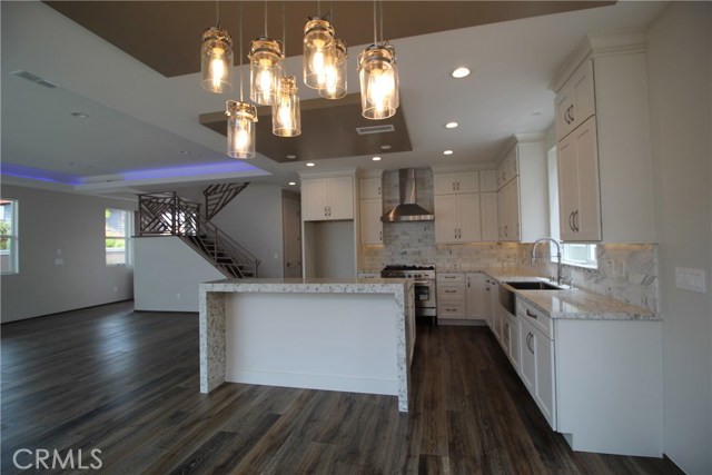 2206 Warfield Avenue, Redondo Beach, California 90278, 4 Bedrooms Bedrooms, ,3 BathroomsBathrooms,Residential,Sold,Warfield,SB18162402