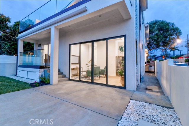 1401 Corona Street, Hermosa Beach, California 90254, 4 Bedrooms Bedrooms, ,3 BathroomsBathrooms,Residential,Sold,Corona,SB20015755