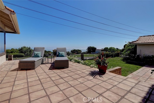 5810 Sunmist Drive, Rancho Palos Verdes, California 90275, 4 Bedrooms Bedrooms, ,3 BathroomsBathrooms,Residential,Sold,Sunmist,SB19187283