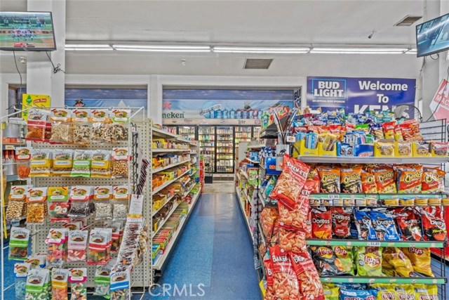 8404 8th, 90305, ,Commercial,For Sale,8th,DW20224505