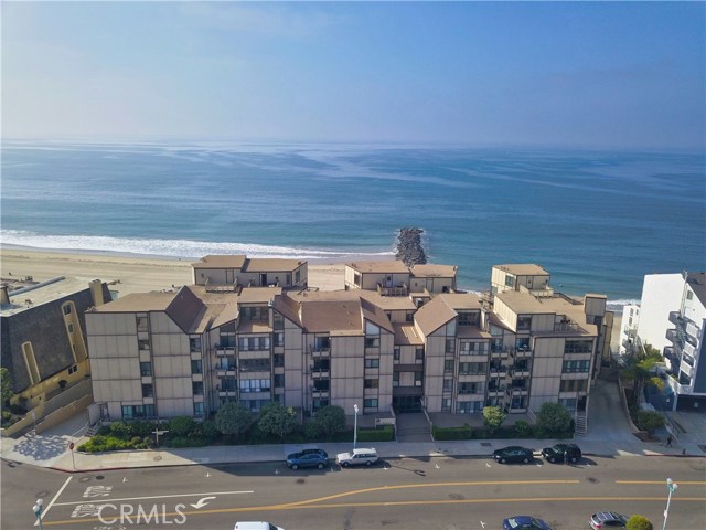 625 Esplanade, Redondo Beach, California 90277, 1 Bedroom Bedrooms, ,1 BathroomBathrooms,Residential,Sold,Esplanade,SB19239624