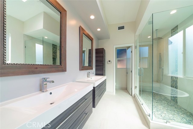 2516 Harriman Lane, Redondo Beach, California 90278, 4 Bedrooms Bedrooms, ,2 BathroomsBathrooms,Residential,Sold,Harriman,OC19086824