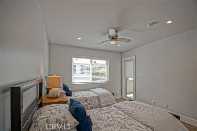 129 38th Street, Manhattan Beach, California 90266, 6 Bedrooms Bedrooms, ,6 BathroomsBathrooms,Residential,Sold,38th,SB21024072