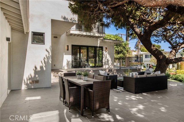 555 36th Street, Manhattan Beach, California 90266, 4 Bedrooms Bedrooms, ,3 BathroomsBathrooms,Residential,Sold,36th,SB20126902 555 36th Street, Manhattan Beach, California 90266, 4 Bedrooms Bedrooms, ,3 BathroomsBathrooms,Residential,Sold,36th,SB20126902