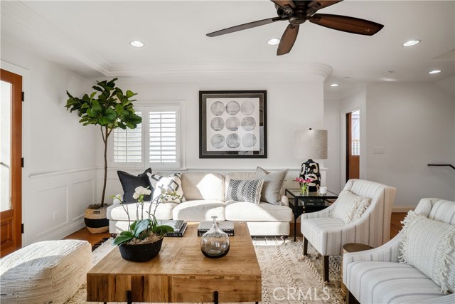158 Monterey Boulevard, Hermosa Beach, California 90254, 3 Bedrooms Bedrooms, ,2 BathroomsBathrooms,Residential,Sold,Monterey,SB19015668