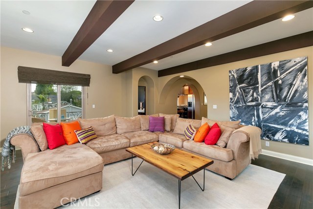 Mid level family room