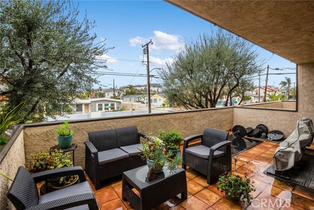 2120 Dufour Avenue, Redondo Beach, California 90278, 3 Bedrooms Bedrooms, ,2 BathroomsBathrooms,Residential,Sold,Dufour,AR19015590