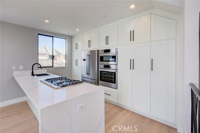 2004 Grant Avenue, Redondo Beach, California 90278, 4 Bedrooms Bedrooms, ,4 BathroomsBathrooms,Residential,Sold,Grant,PV19036336