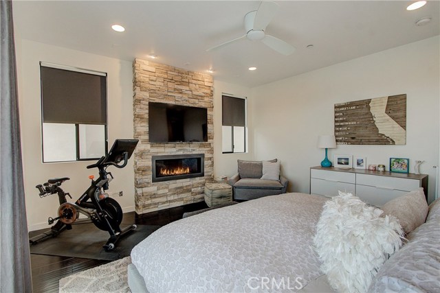 1921 Ruhland Avenue, Redondo Beach, California 90278, 4 Bedrooms Bedrooms, ,4 BathroomsBathrooms,Residential,Sold,Ruhland,SB20053880