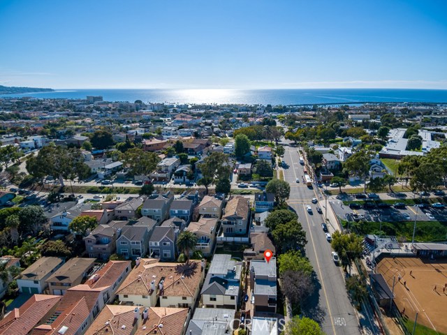 808 Vincent Street, Redondo Beach, California 90277, 3 Bedrooms Bedrooms, ,2 BathroomsBathrooms,Residential,Sold,Vincent,PV20055164