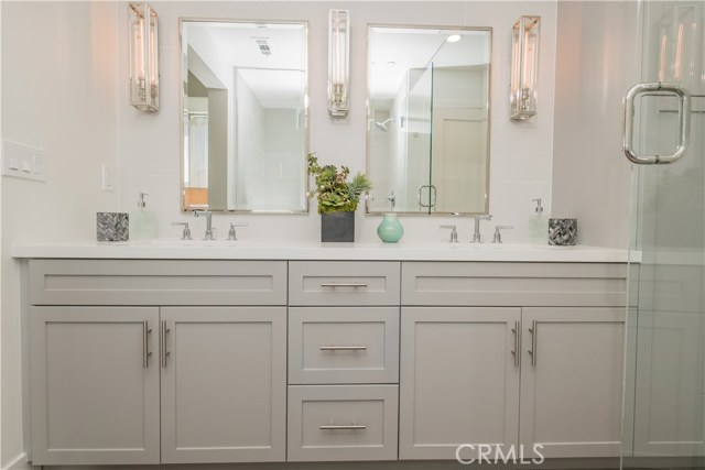 1920 Pacific Coast Highway, Redondo Beach, California 90277, 2 Bedrooms Bedrooms, ,2 BathroomsBathrooms,Residential,Sold,Pacific Coast Highway,OC19128258