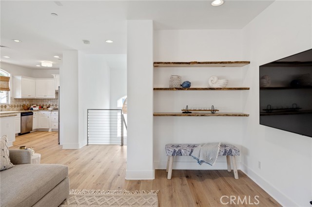 2518 Grant Avenue, Redondo Beach, California 90278, 3 Bedrooms Bedrooms, ,2 BathroomsBathrooms,Residential,Sold,Grant,SB21052990