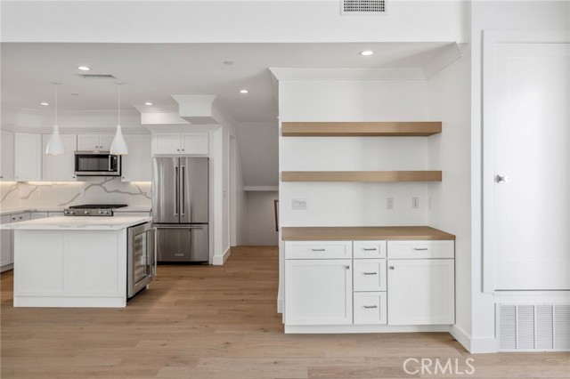 2114 Carnegie Lane, Redondo Beach, California 90278, 4 Bedrooms Bedrooms, ,4 BathroomsBathrooms,Residential,Sold,Carnegie,SB21029726