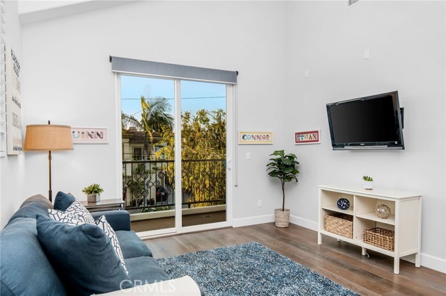 2204 Bataan Road, Redondo Beach, California 90278, 4 Bedrooms Bedrooms, ,4 BathroomsBathrooms,Residential,Sold,Bataan,SB21148388