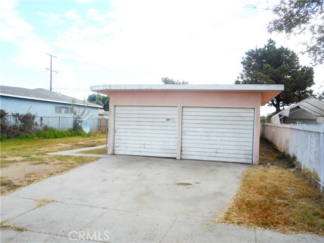 3 Bed Home for Sale in Compton, California