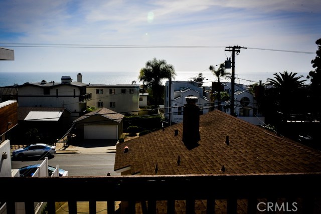 1712 Prospect Avenue, Hermosa Beach, California 90254, 6 Bedrooms Bedrooms, ,2 BathroomsBathrooms,Residential,Sold,Prospect,SB17094031