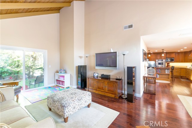 2219 Pullman Lane, Redondo Beach, California 90278, 3 Bedrooms Bedrooms, ,3 BathroomsBathrooms,Residential,Sold,Pullman,SB21008697