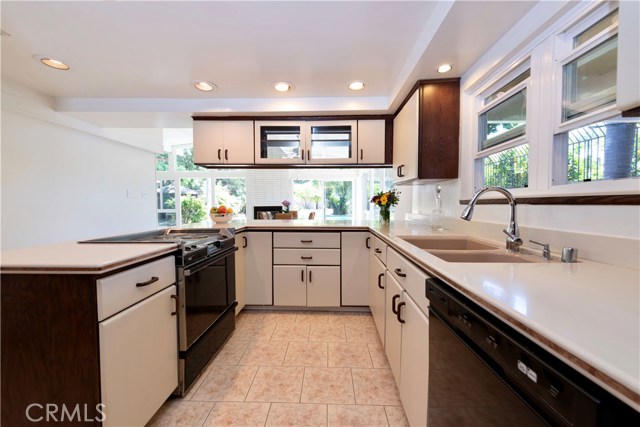 2037 Upland Street, Rancho Palos Verdes, California 90275, 4 Bedrooms Bedrooms, ,3 BathroomsBathrooms,Residential,Sold,Upland,SB20101811
