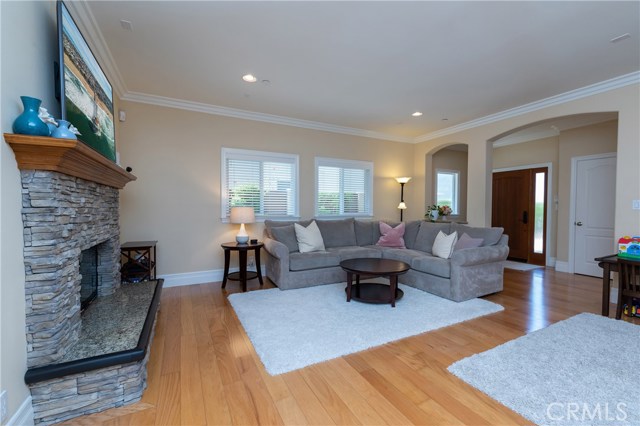 2208 Voorhees Avenue, Redondo Beach, California 90278, 4 Bedrooms Bedrooms, ,2 BathroomsBathrooms,Residential,Sold,Voorhees,SB20201467