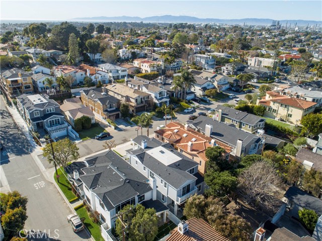 1904 Palm Avenue, Manhattan Beach, California 90266, 5 Bedrooms Bedrooms, ,4 BathroomsBathrooms,Residential,Sold,Palm,SB18071384