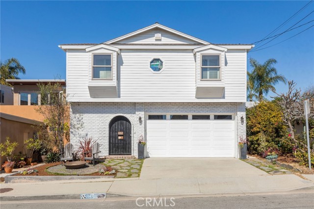 1207 10th Street, Hermosa Beach, California 90254, 4 Bedrooms Bedrooms, ,3 BathroomsBathrooms,Residential,Sold,10th,SB21038861