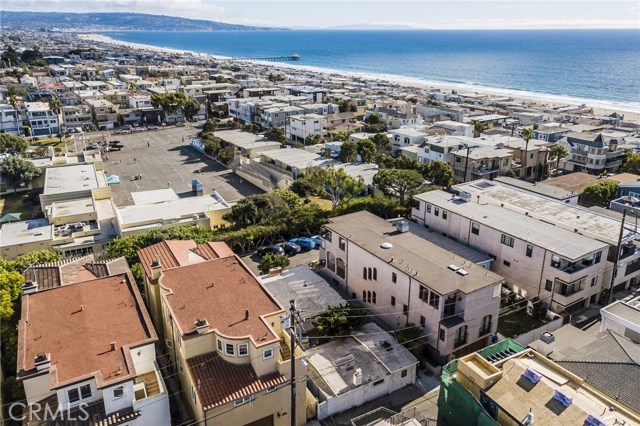 436 26th Street, Manhattan Beach, California 90266, 2 Bedrooms Bedrooms, ,1 BathroomBathrooms,Residential,Sold,26th,SB18241929