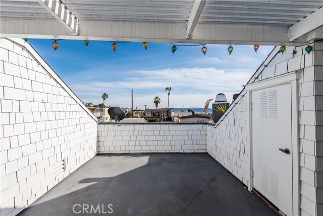 653 Manhattan Beach Blvd., Manhattan Beach, California 90266, 2 Bedrooms Bedrooms, ,2 BathroomsBathrooms,Residential,Sold,Manhattan Beach Blvd.,SB18036810