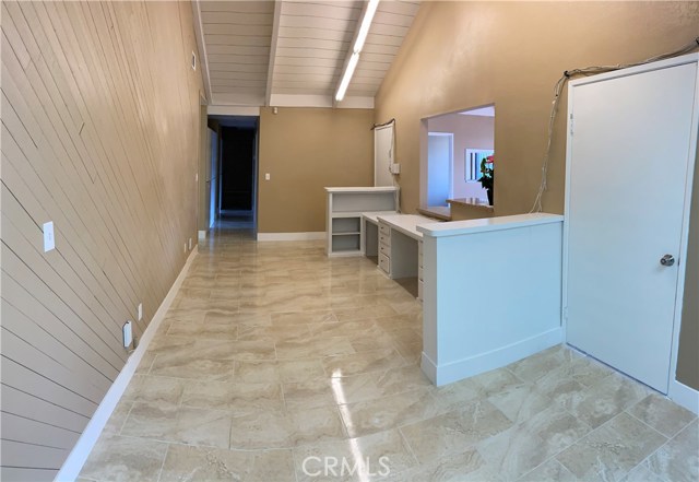 Highland, 92404, ,For Sale,Highland,IV20205967