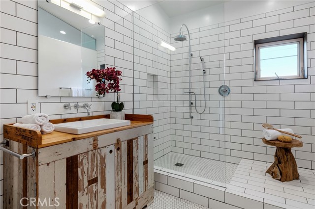 464 34th Street, Manhattan Beach, California 90266, 4 Bedrooms Bedrooms, ,3 BathroomsBathrooms,Residential,Sold,34th,SB21028091