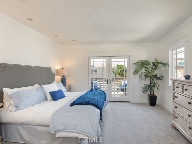 2816 Crest Drive, Manhattan Beach, California 90266, 3 Bedrooms Bedrooms, ,2 BathroomsBathrooms,Residential,Sold,Crest,SB18126407