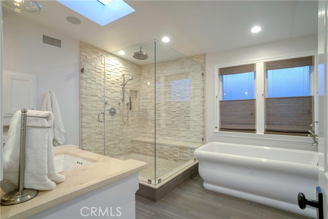 549 3rd Street, Manhattan Beach, California 90266, 5 Bedrooms Bedrooms, ,5 BathroomsBathrooms,Residential,Sold,3rd,SB21052350