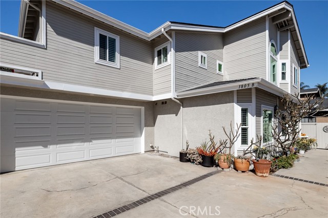 1805 Clark Lane, Redondo Beach, California 90278, 3 Bedrooms Bedrooms, ,2 BathroomsBathrooms,Residential,Sold,Clark,SB21014958