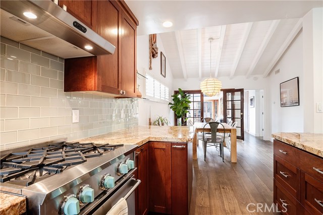 558 Rosecrans Avenue, Manhattan Beach, California 90266, 3 Bedrooms Bedrooms, ,3 BathroomsBathrooms,Residential,Sold,Rosecrans,SB20105712