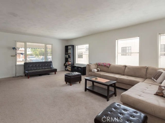 2416 Sebald Avenue, Redondo Beach, California 90278, 2 Bedrooms Bedrooms, ,1 BathroomBathrooms,Residential,Sold,Sebald,SB18209557