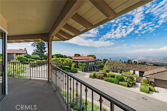 6070 Woodfern Drive, Rancho Palos Verdes, California 90275, 4 Bedrooms Bedrooms, ,3 BathroomsBathrooms,Residential,Sold,Woodfern,PV18032038