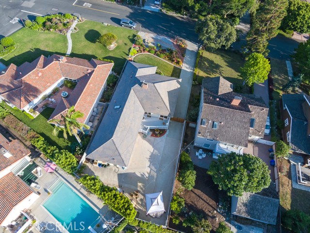 613 Yarmouth Road, Palos Verdes Estates, California 90274, 3 Bedrooms Bedrooms, ,1 BathroomBathrooms,Residential,Sold,Yarmouth,SB19091536