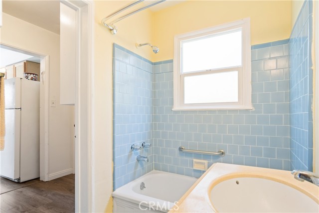700 Rita Street, Redondo Beach, California 90277, 2 Bedrooms Bedrooms, ,2 BathroomsBathrooms,Residential,Sold,Rita,SB21110960